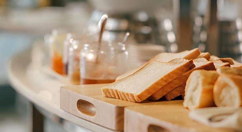 New Space Hotel Airport