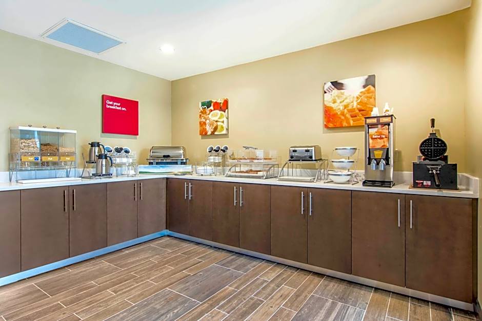 Comfort Inn & Suites