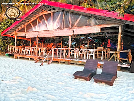 White Beach Front and Cottages Hinugtan Resort in Buruanga