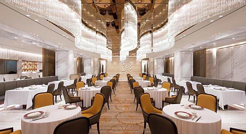 Marriott Jeju Shinhwa World Hotel