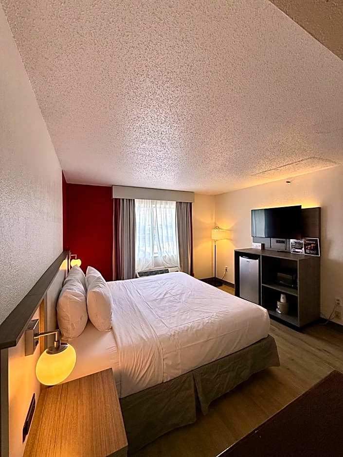 Ramada by Wyndham Glendale Heights/Lombard