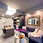 Pierce Boutique Apartments by Simplissimmo