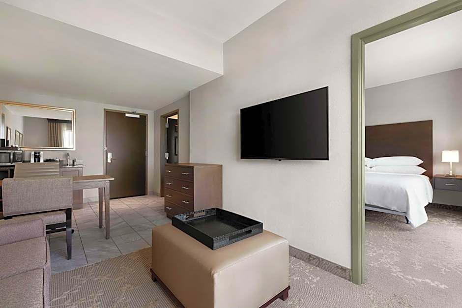Embassy Suites By Hilton Charlotte/Ayrsley