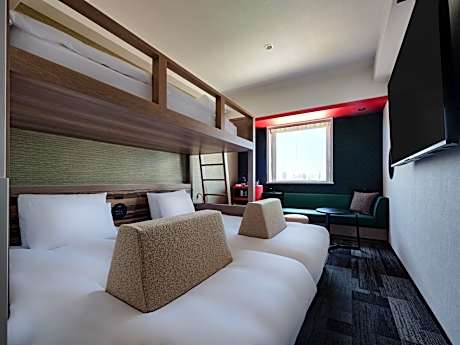 Bunk bed room (2 Single bed + 1 Bunk bed) - Non-Smoking