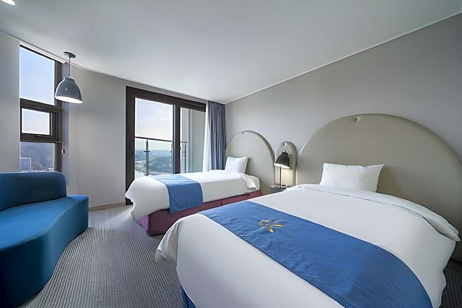 GOLDEN TULIP ESSENTIAL NAMGANG