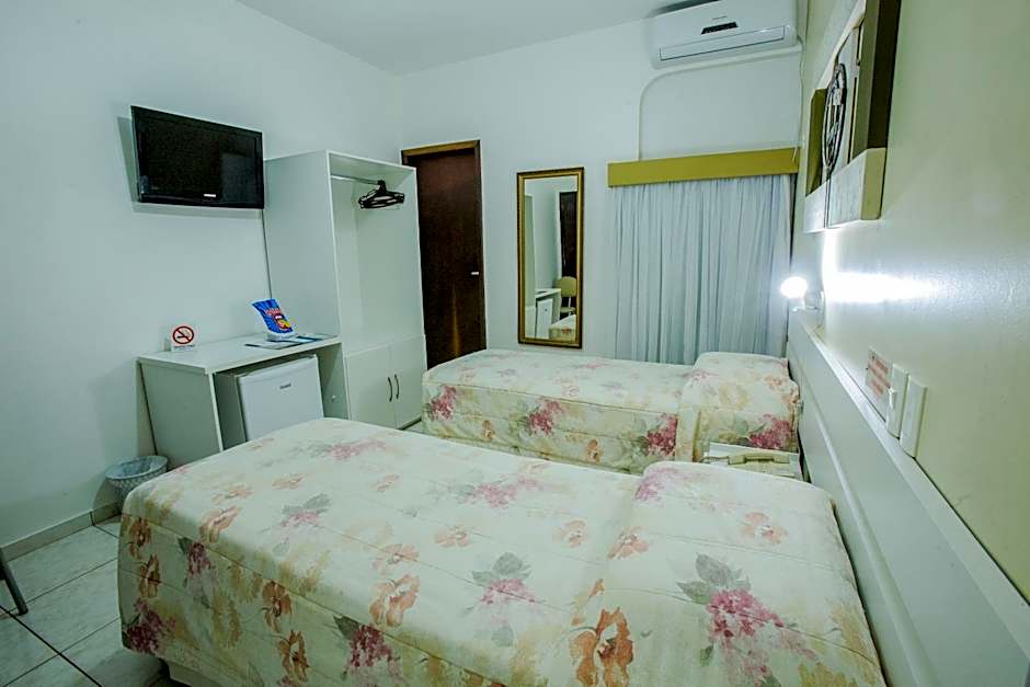 Foz Presidente Economic Hotel