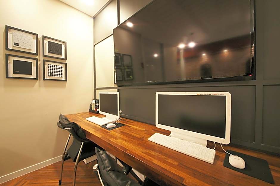 Premium Ava Hotel