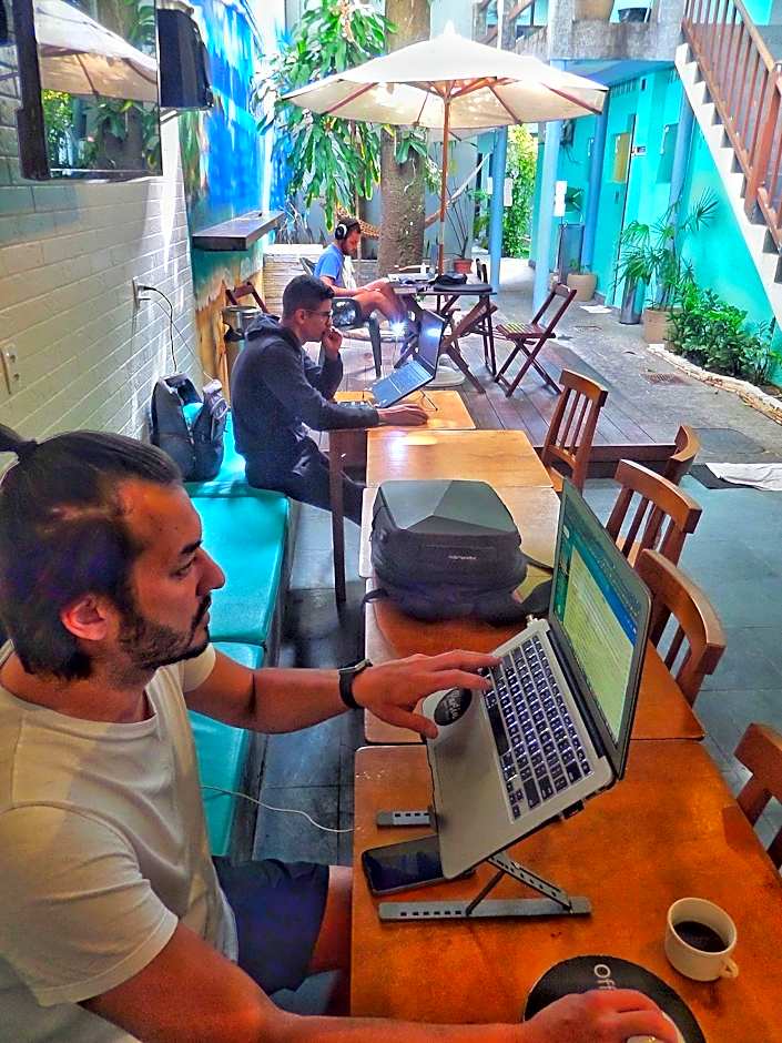 Mango Tree Ipanema Hostel