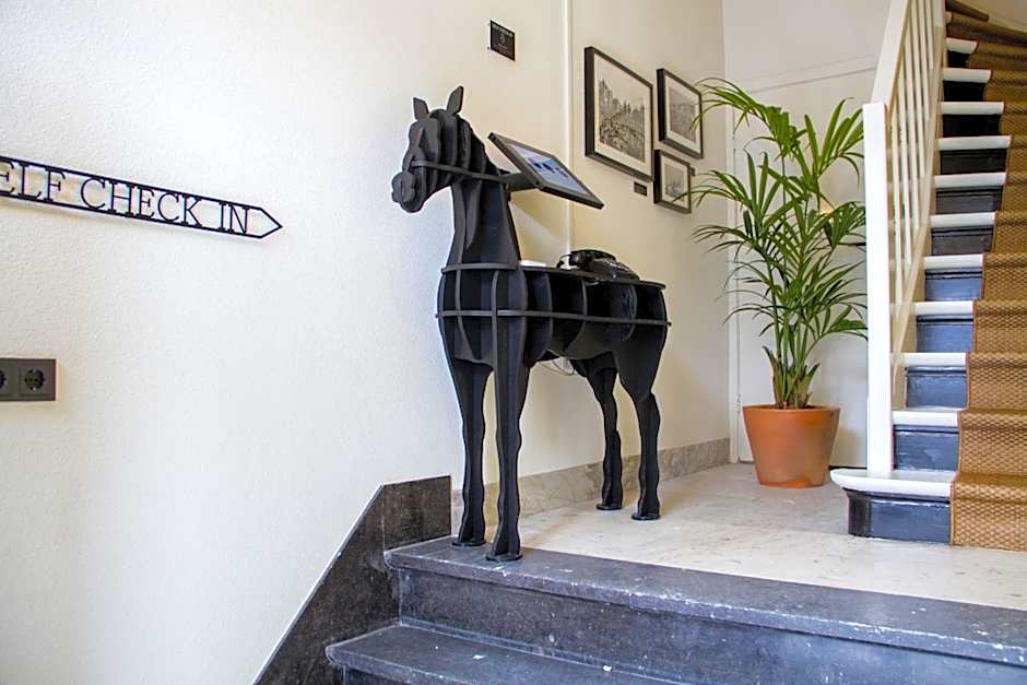 Little Duke Hotel