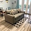 LAKETOWN 5 POOLs STEPS TO BEACH FAMILY FRIENDLY