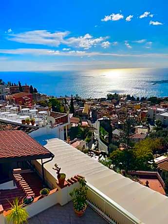 Quadruple Room with View