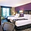 La Quinta Inn & Suites by Wyndham Clearwater South