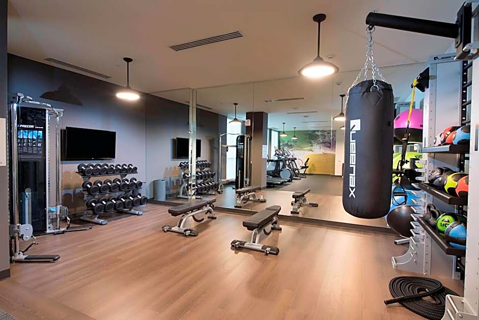 Courtyard by Marriott Atlanta Alpharetta/Avalon Area