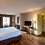 Studio City Court Yard Hotel