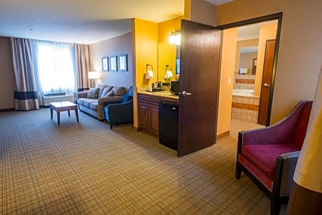 Superior King Suite - Non-smoking
