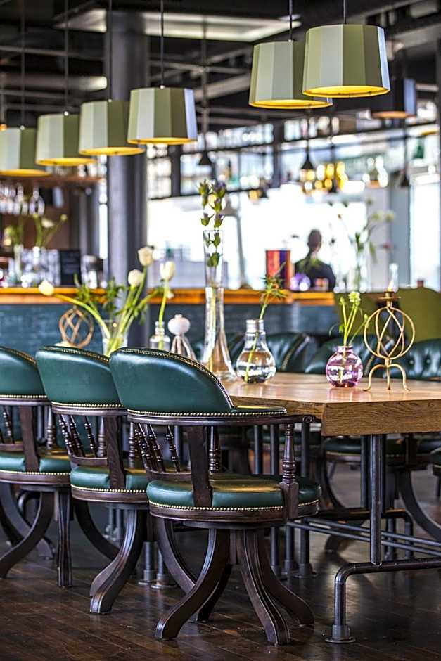 Radisson Blu Riverside Hotel