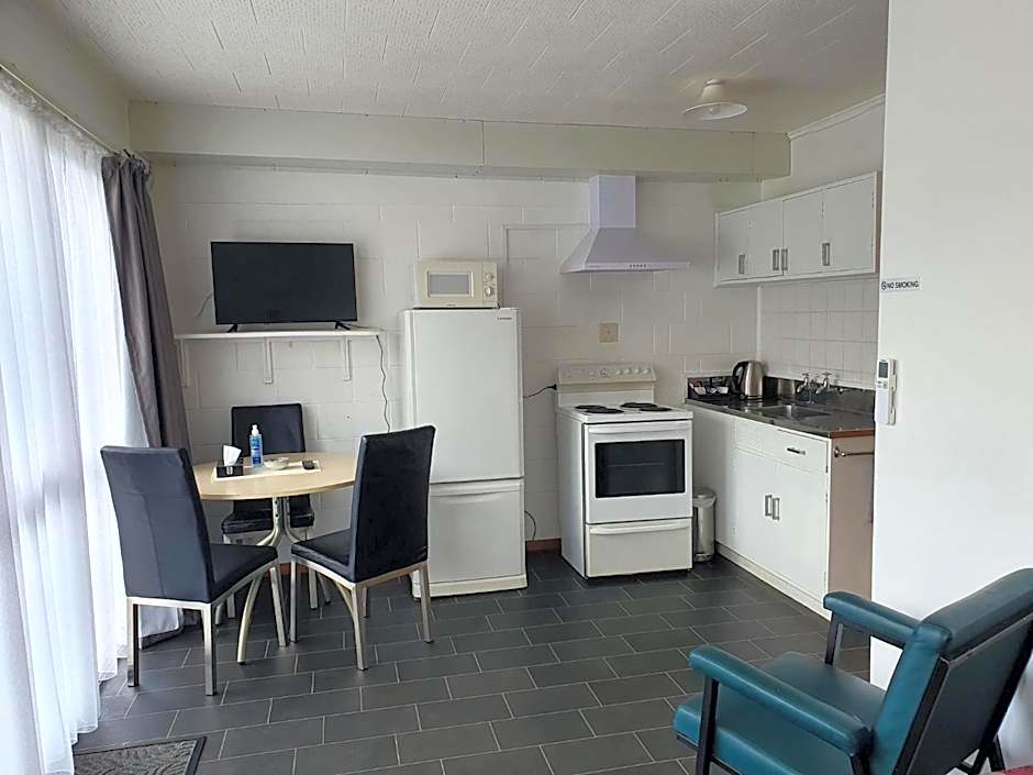 Brooklyne Motel Sanson