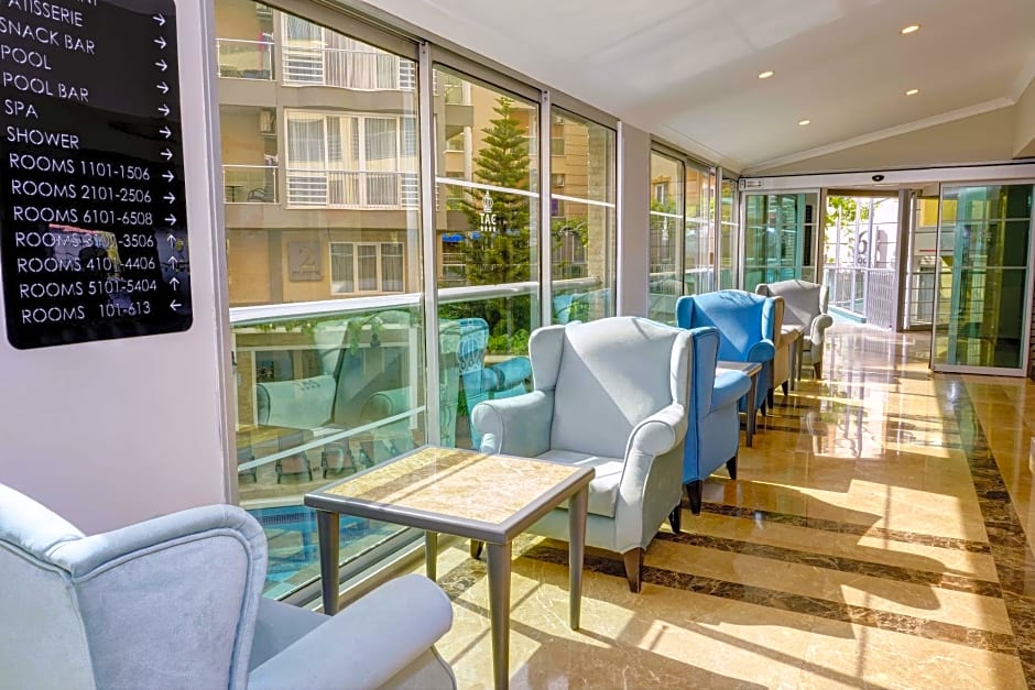 Tac Premier Hotel & Spa