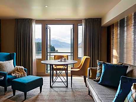 One-Bedroom King Suite with Balcony and Lake View