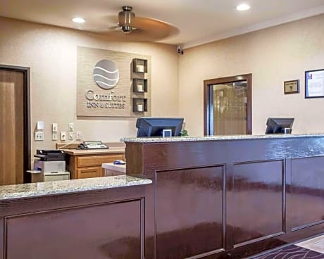Comfort Inn & Suites - Chesterfield