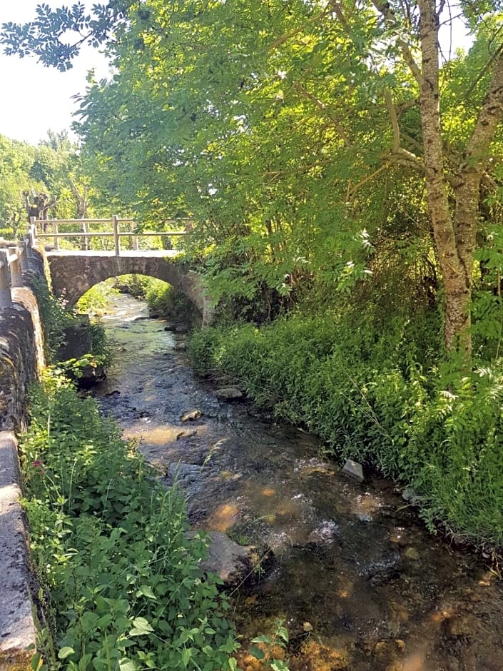 Maison d'Hôtes "La Pierre Pointue"