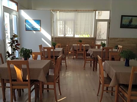 Hotel Meltemi