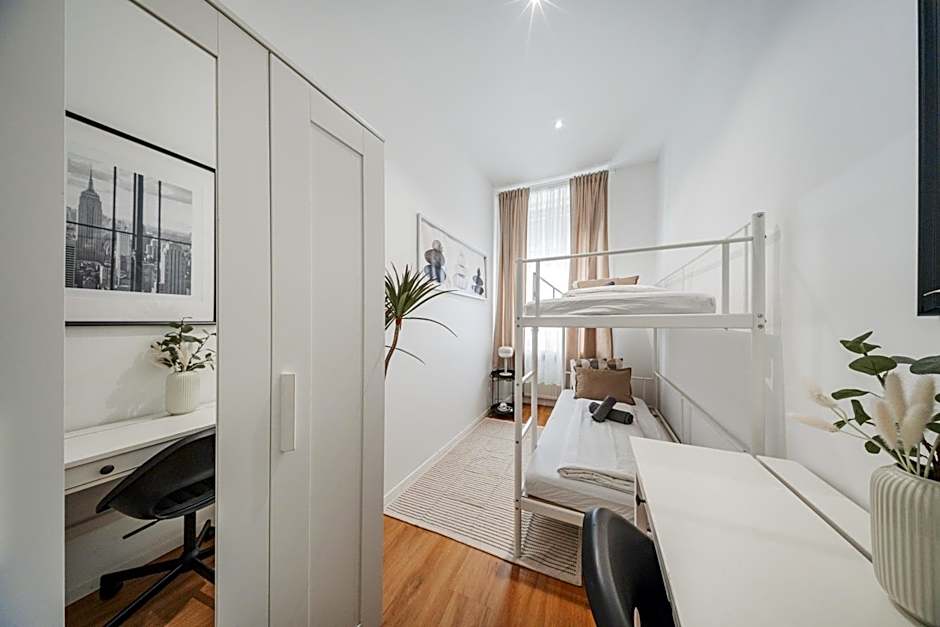 Nice Central City Room