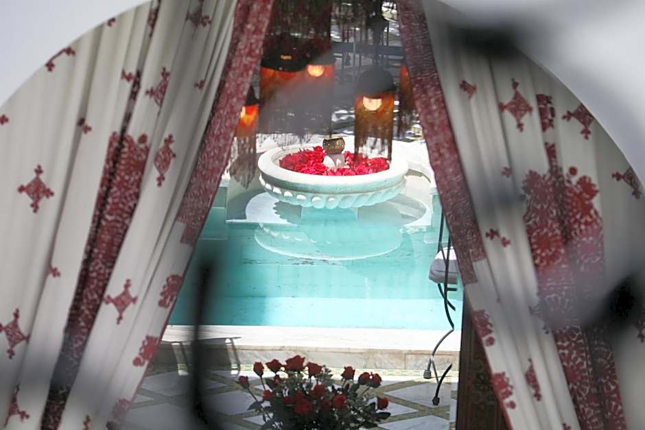 Riad Zineb