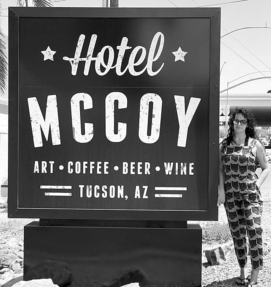 Hotel McCoy - Art, Coffee, Beer, Wine