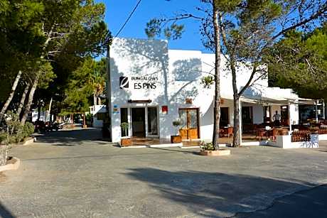 Bungalows Es Pins - Emar Hotels