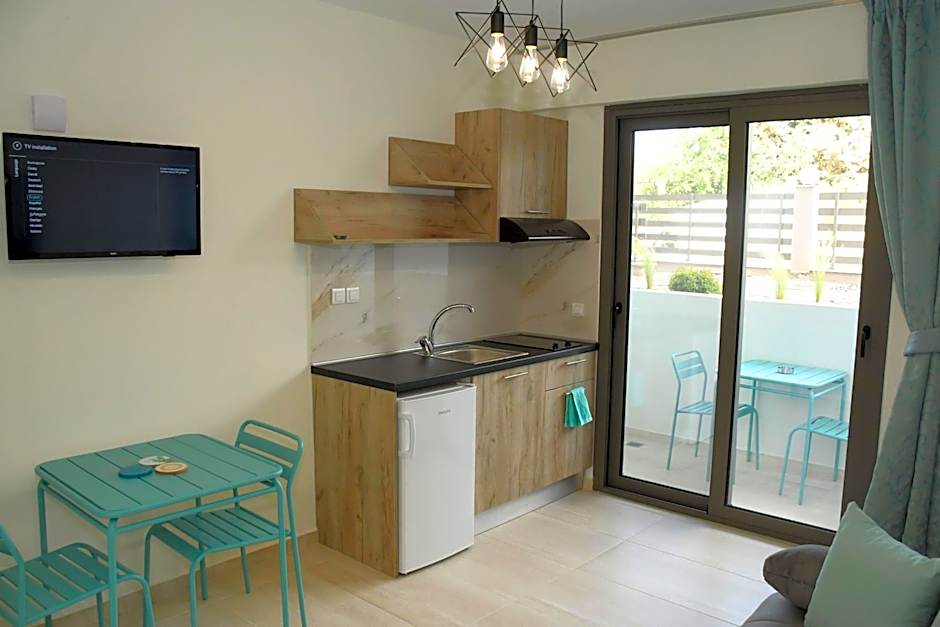 Theano Luxury Suites Nikiti