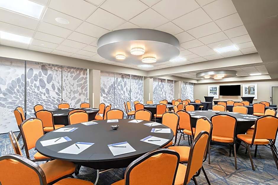 Holiday Inn Express Atlanta NW - Galleria Area By IHG