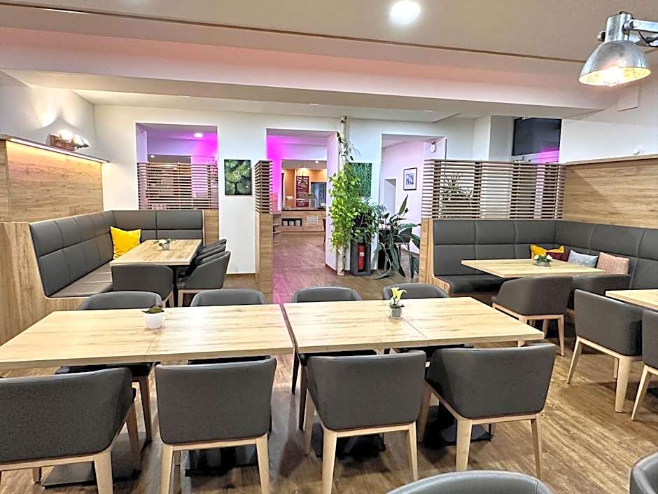 Hotel PrimaVera parco