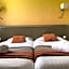 Brit Hotel Le Surcouf