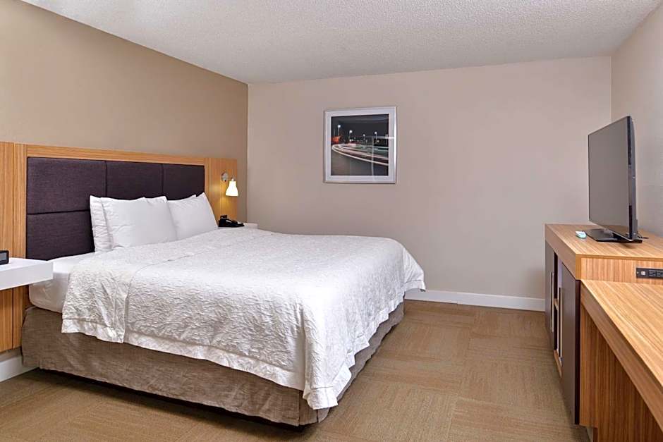 Hampton Inn By Hilton Greensboro-East