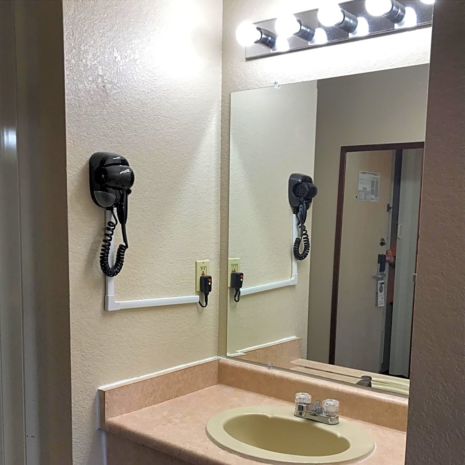 Americas Best Value Inn Lynnwood