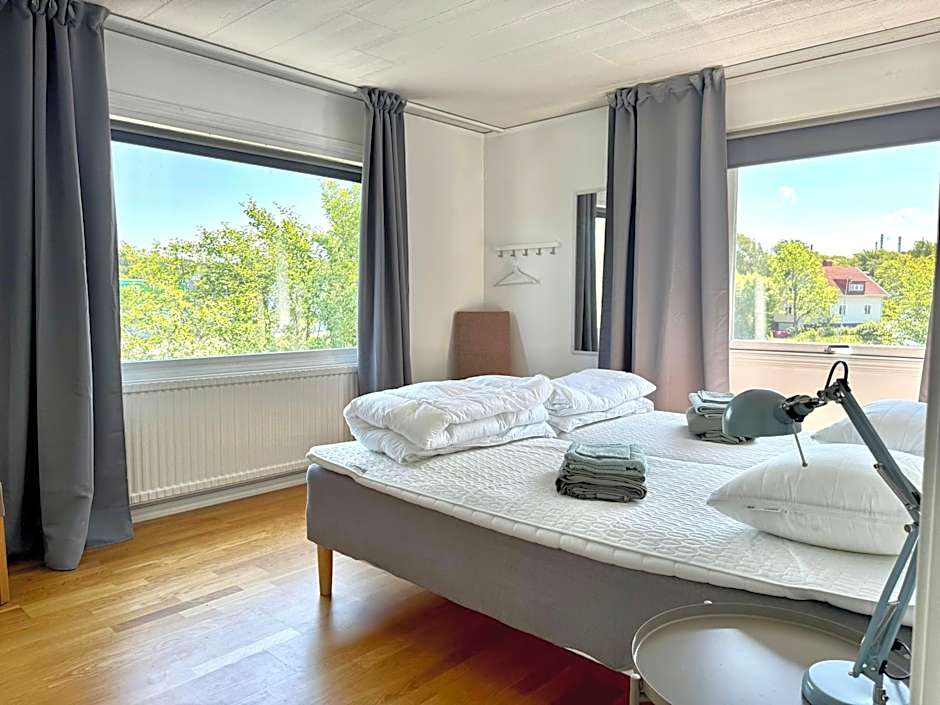 Comfortable guest rooms with fully equipped kitchen and cosy living room.