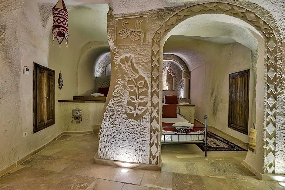 Hidden Cave Hotel
