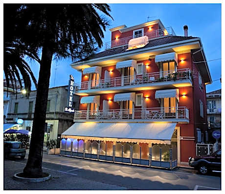 Hotel lo Squalo