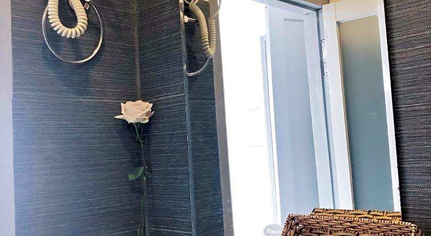 M Hotel