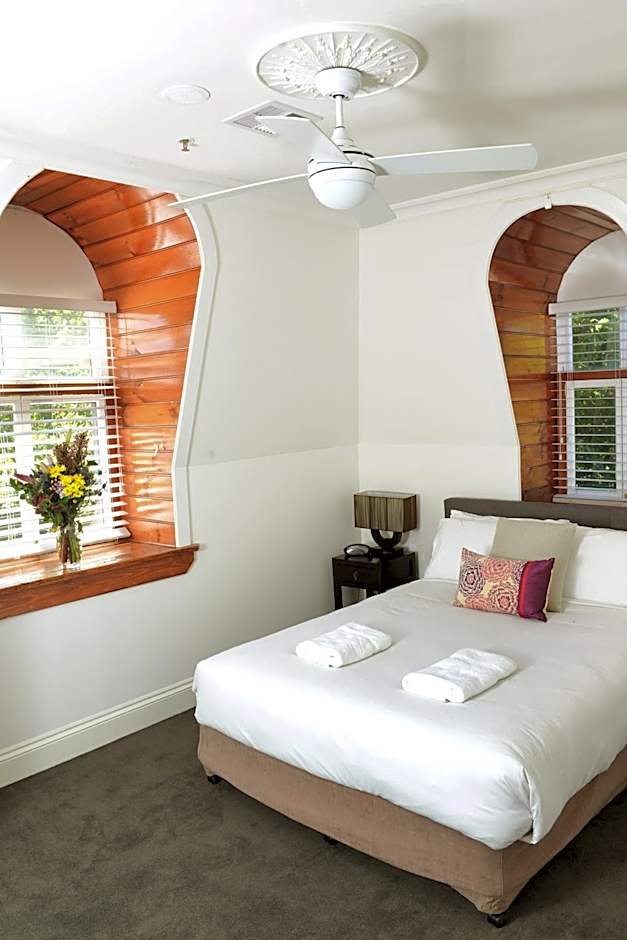 Grand Hotel Healesville