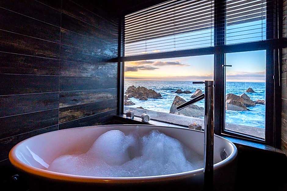 Radisson Blu Acqua Hotel & Spa Concon