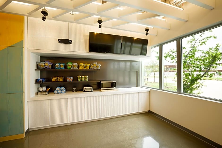 Aloft Austin Airport