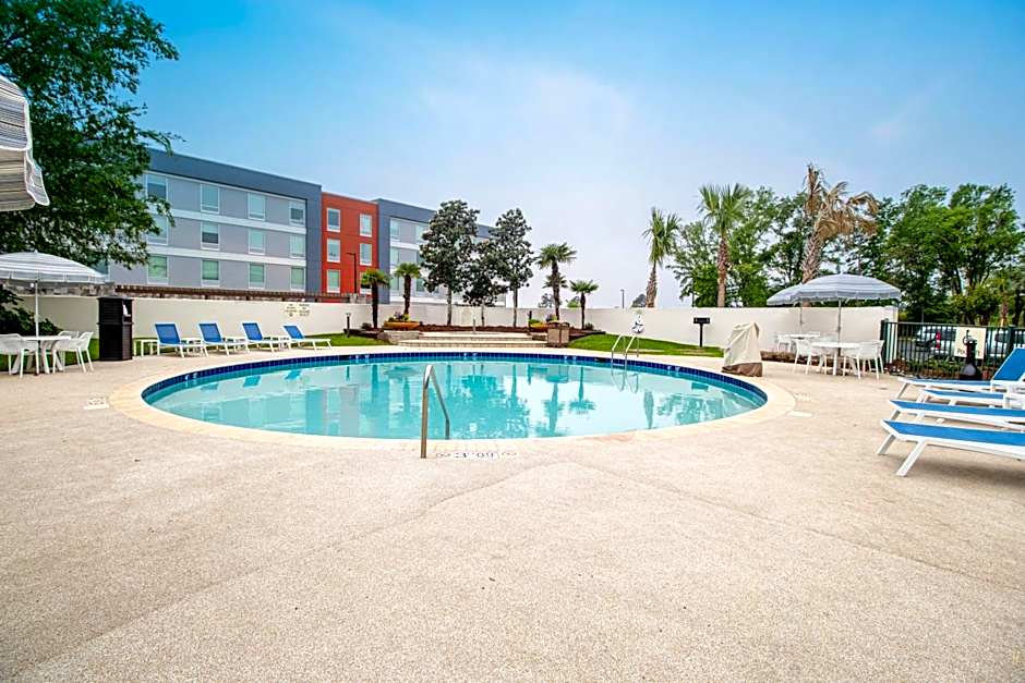 Econo Lodge Inn & Suites Foley-North Gulf Shores