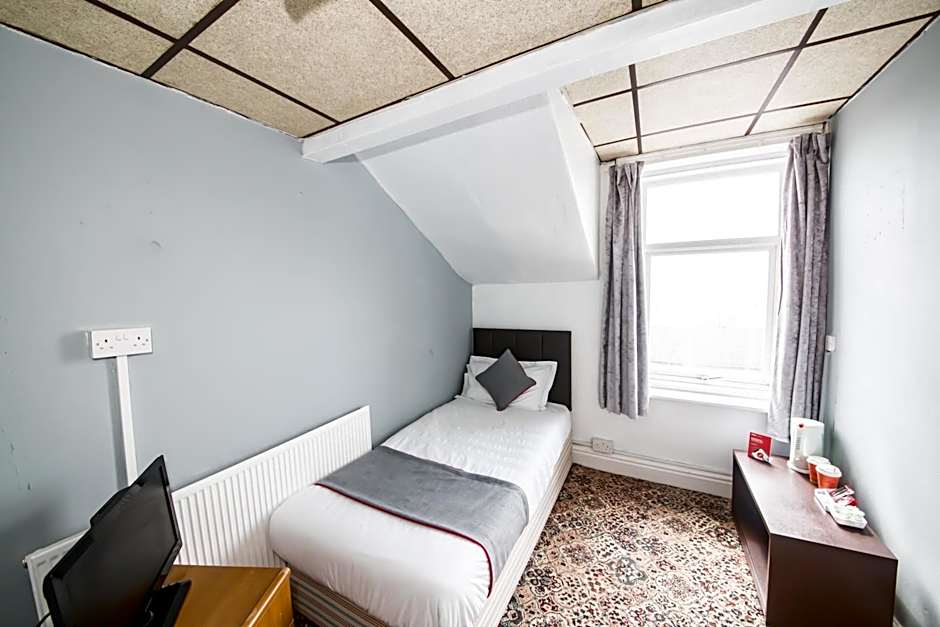 MyRoomz Silver Strand Hotel