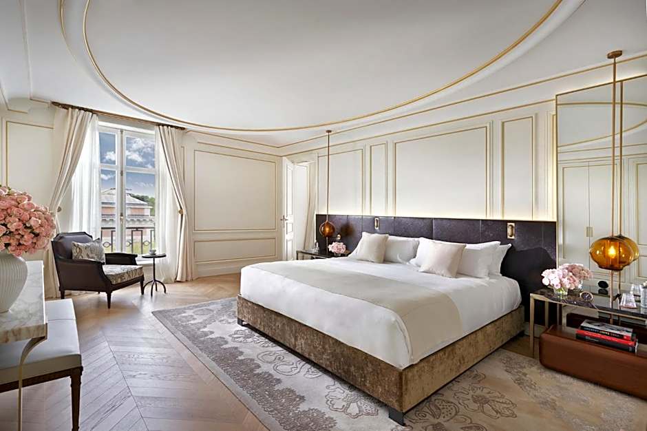 Photo 1 of 3 of Prado Suite