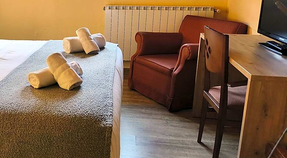 Hotel Saurat