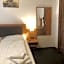 Hotel Adam