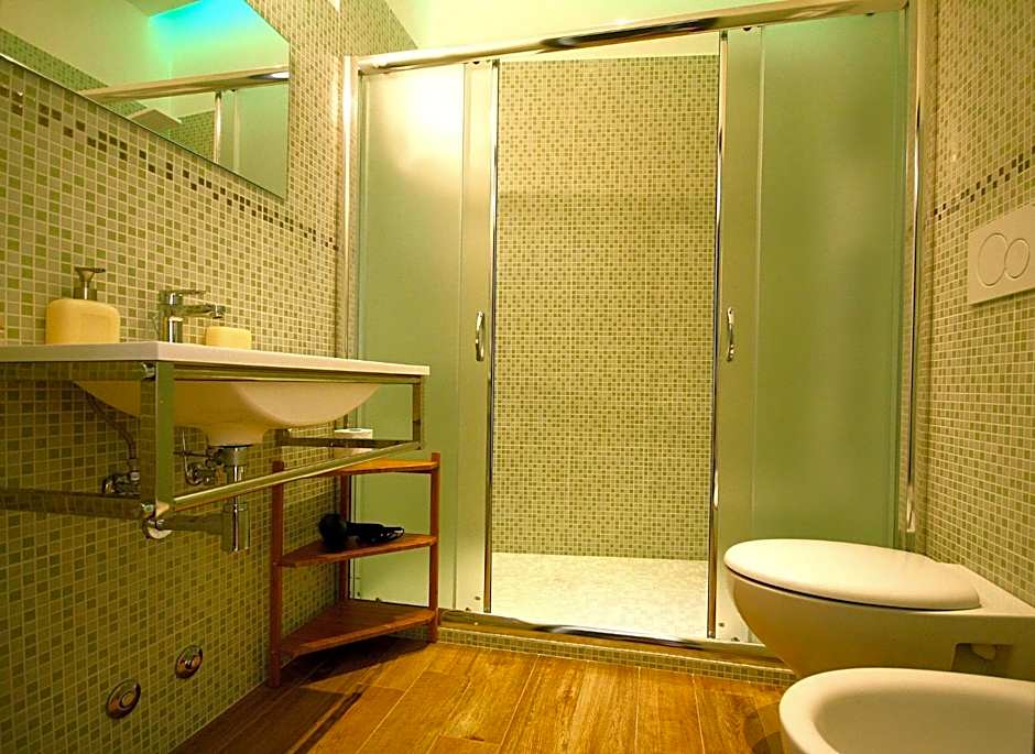 Passenger Vatican Relais