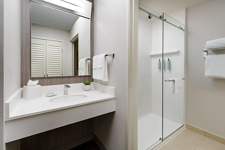 Courtyard by Marriott Roseville Galleria Mall/Creekside Ridge Drive